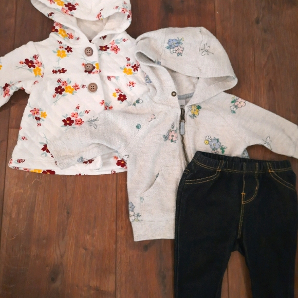 Lightweight Floral Quilted Jacket and Terry Sweate - Picture 1 of 4